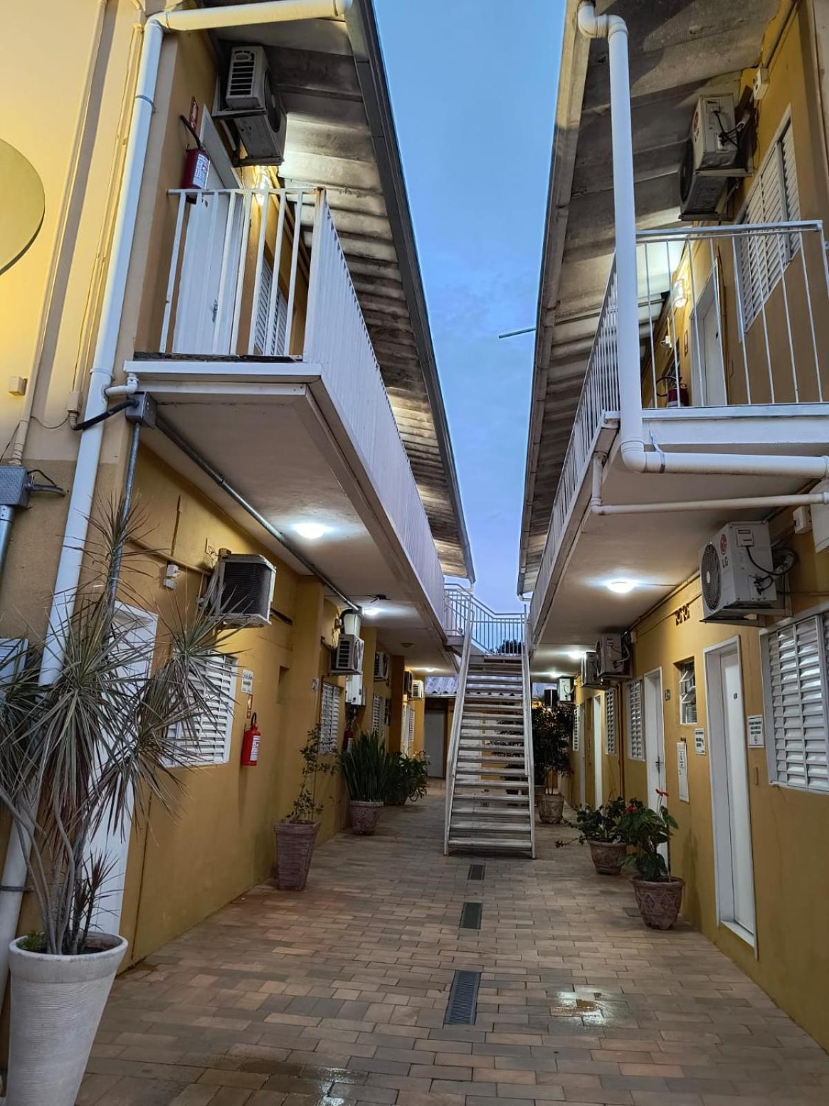 Unibarao Hotel -Proximo As Universidades Unicamp-Puc-Hospitais -Bancos-Restaurantes-Praca Capital -Shopping Dom Pedro - Expo Dom Pedro-Ceasa Campinas  Eksteriør billede